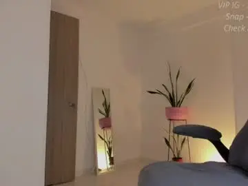 Chaturbate Live Sex Cam of lindajoinx