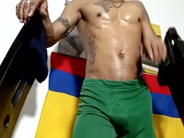 Chaturbate Sex Cam of lucascastrohot