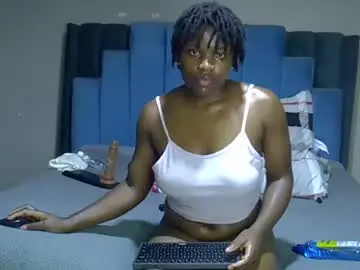 Chaturbate Live Sex of melanin_moon