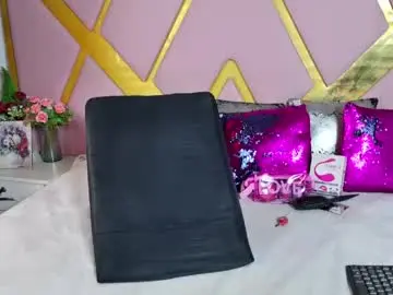 Chaturbate Sex Cam of shellbydior