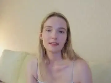 Chaturbate Live Sex Cam of tashinapetitto