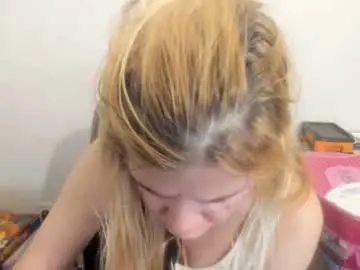 Chaturbate Nude Webcam of artsyandcraftsy_