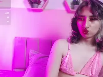 Chaturbate Live Sex Cam of charlothe_dumont
