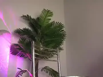 Chaturbate Sex Cam of noah_0814
