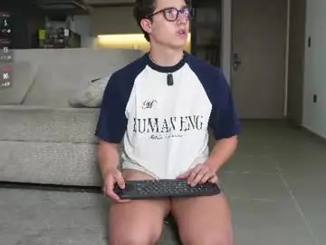 Chaturbate Live Porn of theohawke_