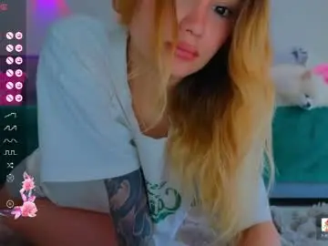 Chaturbate Best live sex cam show of strawberrypie99