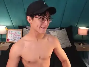 Chaturbate Private Sex Chat of aaron_eze