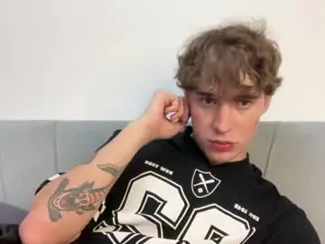 Chaturbate Live Porn of kevin_martin8
