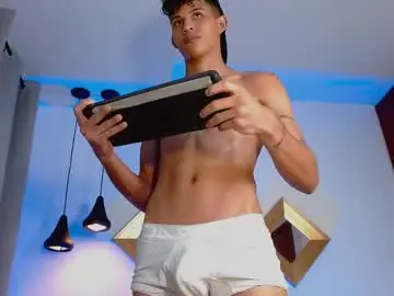 Chaturbate Private Sex Chat of kamisuarezz