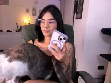 Chaturbate Adult Webcam of ginnaaaa_