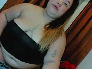 Chaturbate Live Sex Cam of bombaliciouszzz