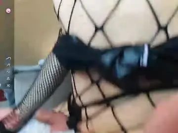 Chaturbate Free Porn Cam of twinkboy2019