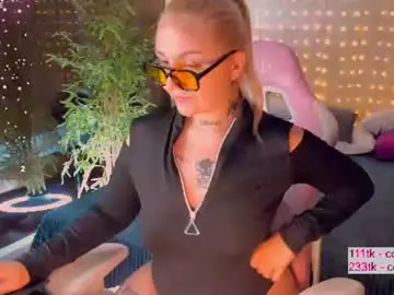 Chaturbate Live Sex of debbie_taylor
