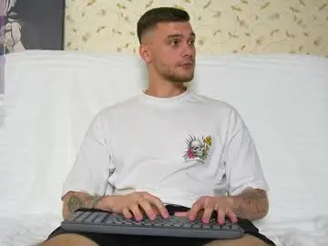 Chaturbate Live Porn of stoneislandjohn