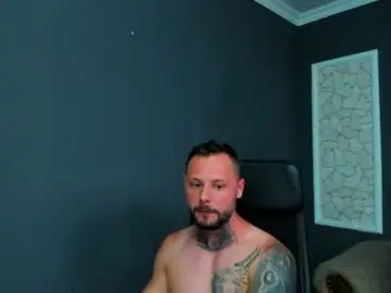 Chaturbate Free Live Porn of brianhunts