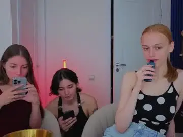 Chaturbate Best live sex cam show of ihavepaws33