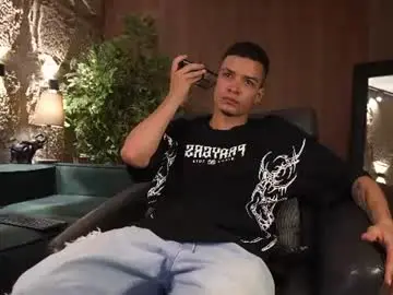 Chaturbate Sex Cam of marcoyethan