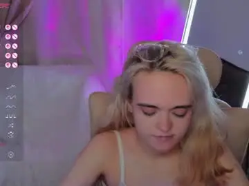 Chaturbate Free Live Porn of oxcysecret