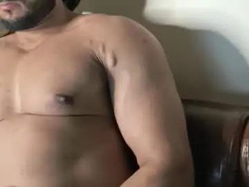Chaturbate Live Sex Cam of desiwolf_alex