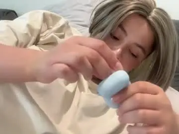 Chaturbate Sex Cam of emily_morning_dew