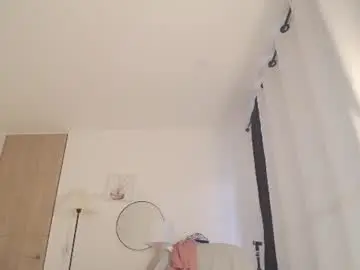 Chaturbate Live Porn of katy_18_pocahontas