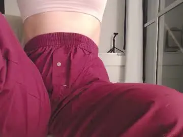 Chaturbate Free Live Porn of katy_18_pocahontas
