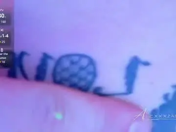 Chaturbate Live Sex Cam of alexxxzander1