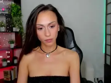 Chaturbate Free Live Porn of petite_moly