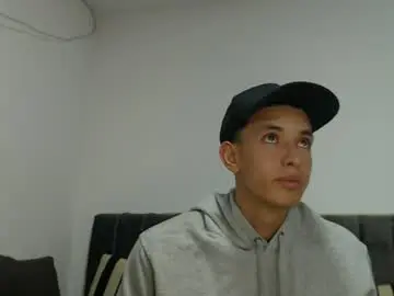 Chaturbate Live Sex of jake_shadow14