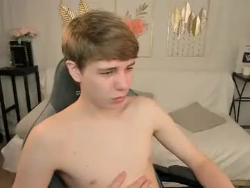 Chaturbate Live Sex Cam of andyjey_