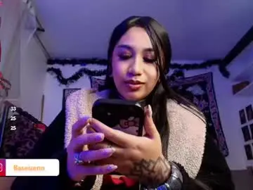 Chaturbate Adult Video Chat of exodiakinky