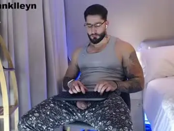 Chaturbate Private Sex Chat of johnklleyn