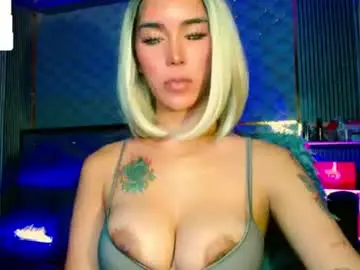 Chaturbate Live Sex Cam of darklurex_jasmine
