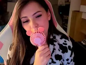 Chaturbate Adult Video Chat of madeleine_shinobi