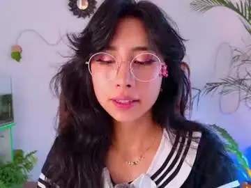 Chaturbate Live Sex Cam of evelyn_chelle