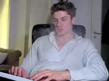 Chaturbate Best live sex cam show of maxkaiden