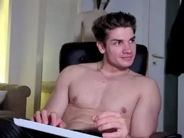 Chaturbate Live Porn of maxkaiden