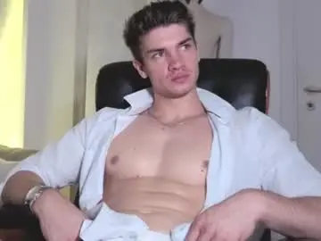 Chaturbate Live Sex Cam of maxkaiden