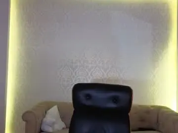 Chaturbate Live Sex Cam of maxkaiden