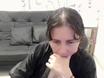Chaturbate Free Porn Cam of selene_mom