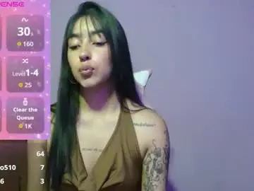Chaturbate Watch Live Sex Cams of quee_tiana