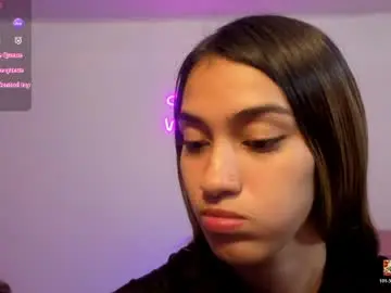 Chaturbate Live Sex Cam of jenner_tay