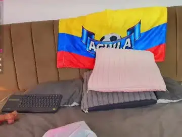 Chaturbate Live Sex Cam of anthonelaa__