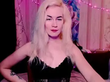 Chaturbate Adult Video Chat of carinfox