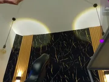 Chaturbate Sex Cam of bella_salvatore