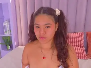 Chaturbate Sex Cam of ahslyevans__