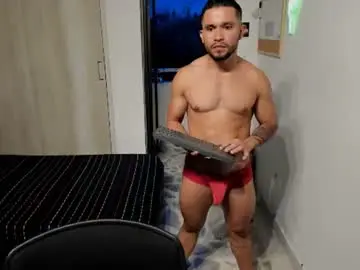 Chaturbate Watch Live Sex Cams of travis_bakerr