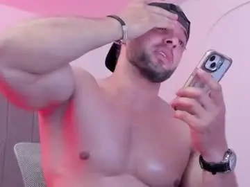Chaturbate Live Sex Cam of thomas_brandon