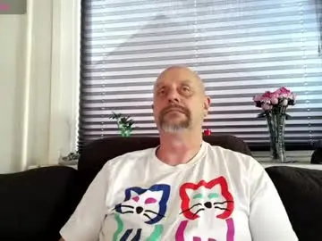 Chaturbate Watch Live Sex Cams of hardmrlazy