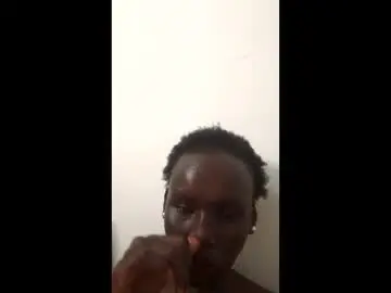 Chaturbate Private Sex Chat of honeywithdarkpie